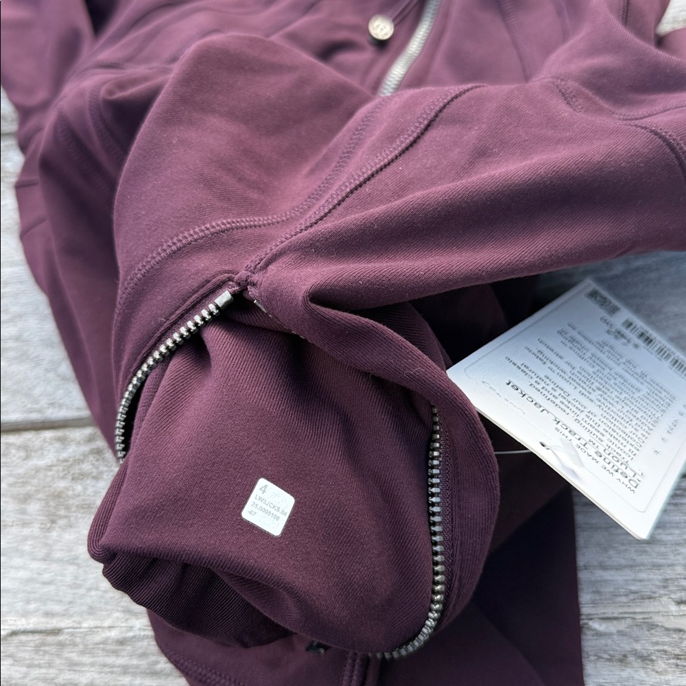 Lululemon Define Track Jacket Luon Black Plum Size 4 NWT 💜✨ - Picture 6 of 7